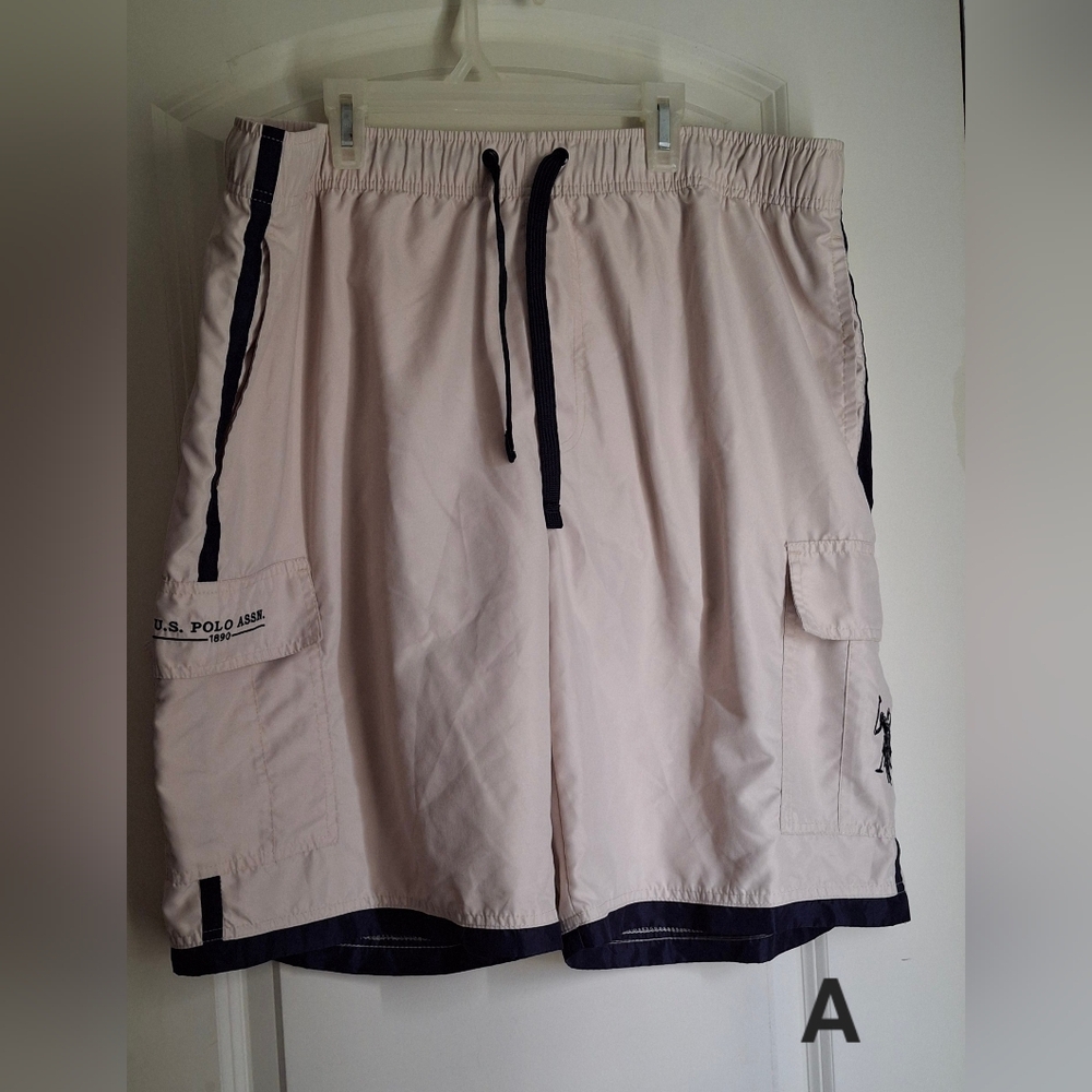 U.S. Polo Assn. Tan Cargo Shorts with Sporty Trim‎ Casual Beachy Cruise Travel